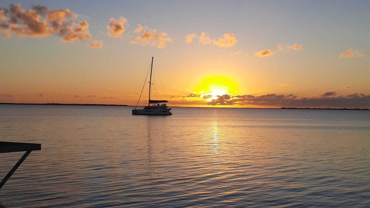 Tarpum Bay Cottage | Shorline Cottages