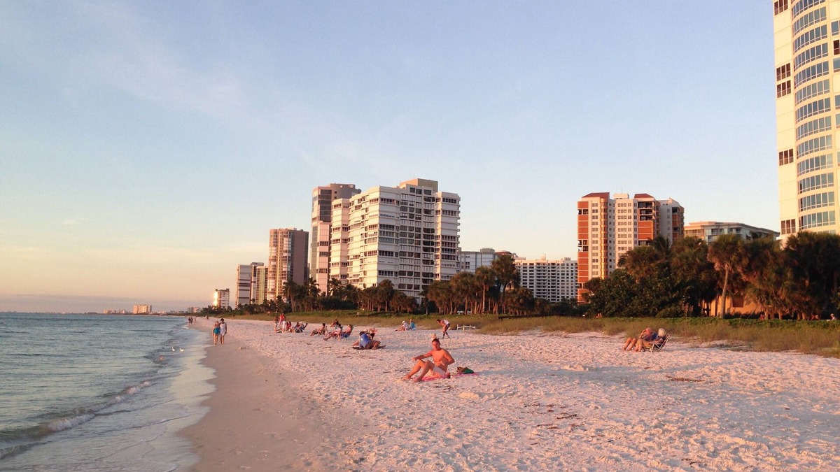 Park Shore Condo | Short Distance to the Coast - Access To Private Community Beach - Walk To Shops