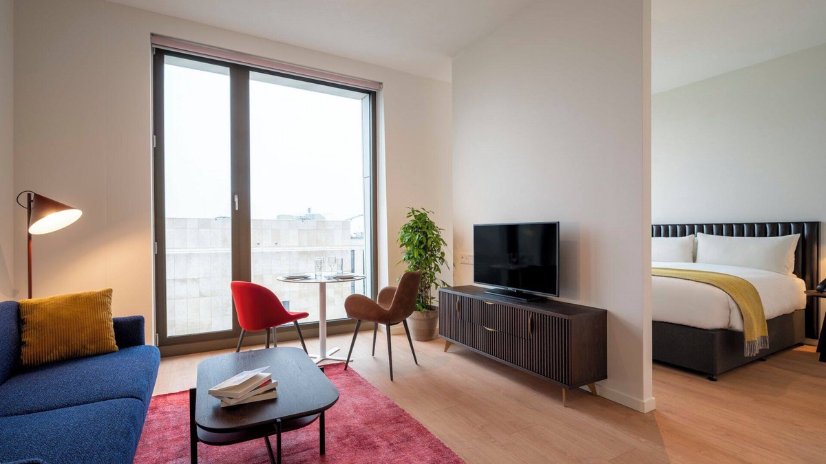 Zuidas Hotel | Short Drive to Royal Palace Amsterdam! Fully-equipped Kitchen