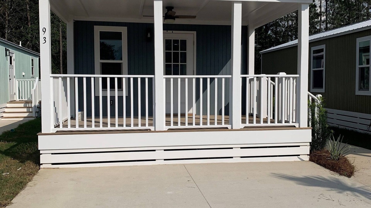 Freeport Cottage | Short drive to the beautiful 30-A beaches!nCozy Riverwalk Landing Cottage 2-B