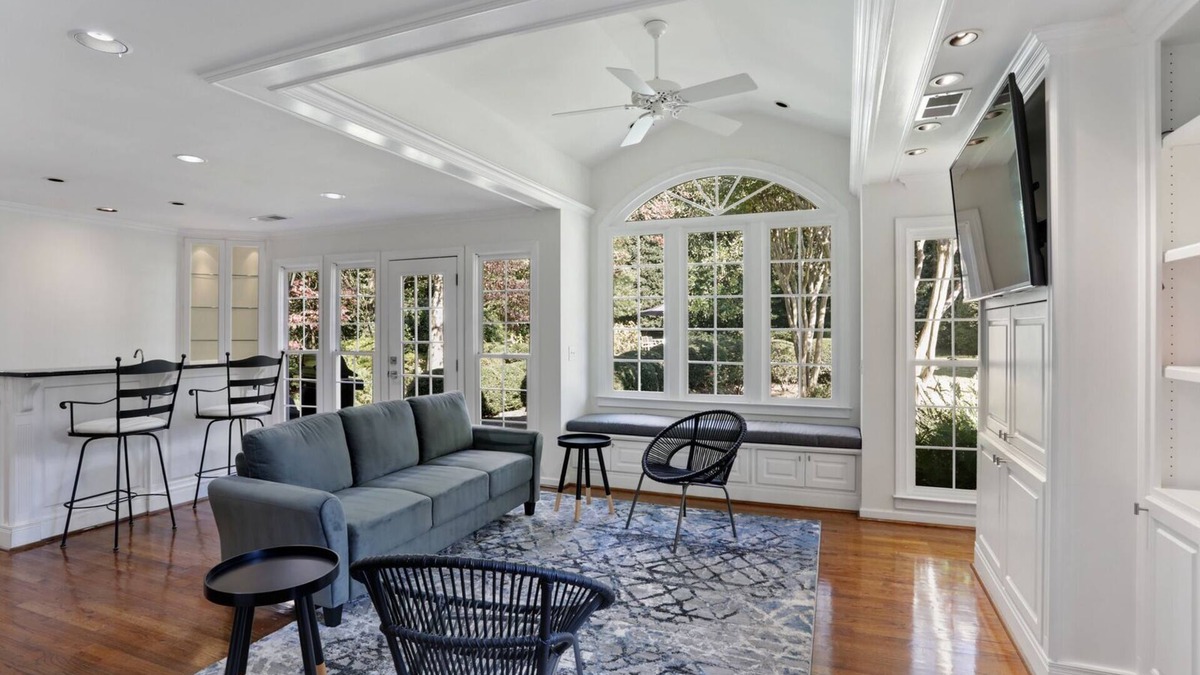 Atlanta House | SHORT /LONG TERM RENTAL OPPORTUNITY NEAR CHASTAIN PARK WITH A POOL!