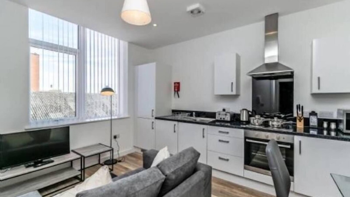 Hoole Apartment | Short Term Let Chester