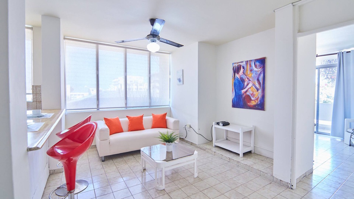 Ensanche Independencia House | Short Term Studio Apartment in Gascue, Central Zone of the City