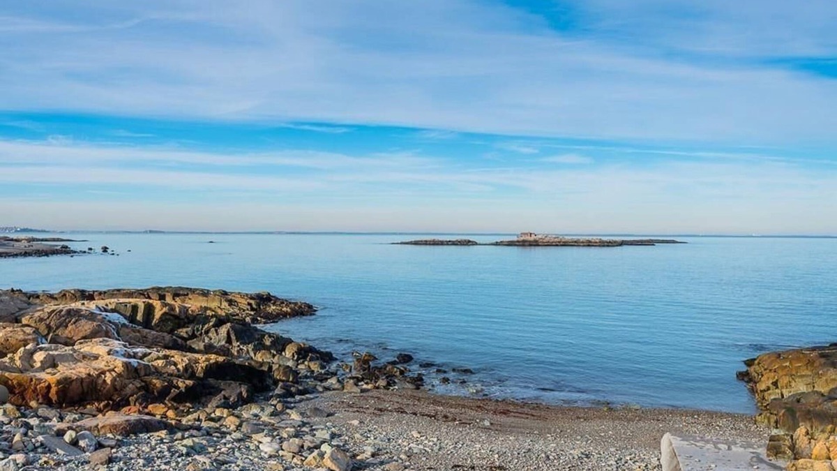 Cohasset House | Short Walk to Beach!