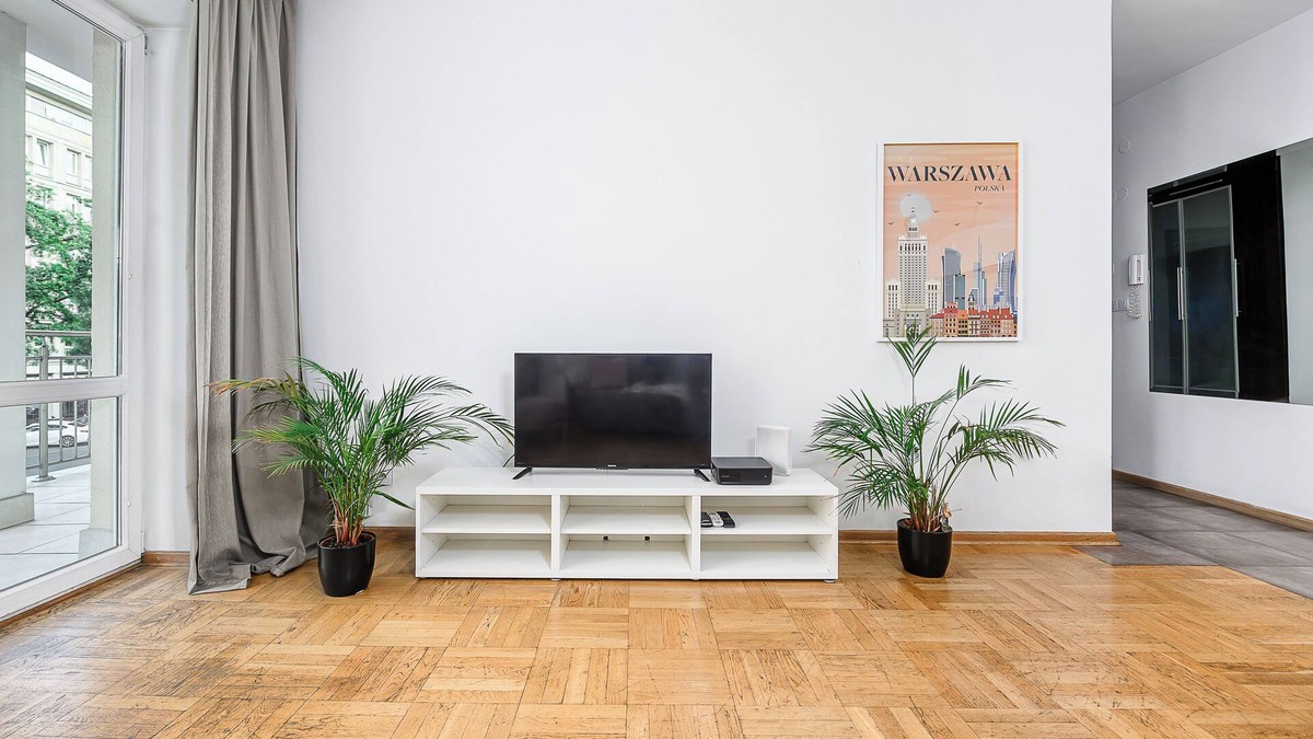 Srodmiescie Apartment | ShortStayPoland Krucza - B34