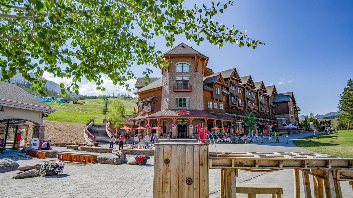 Big Sky Hotel | Shoshone Condos at Big Sky Resort