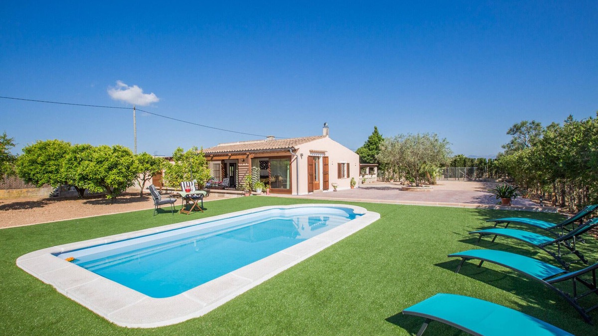 Algaida Villa | SHOSTALET - Beautiful country house with private pool in a rural environment. Free WiFi