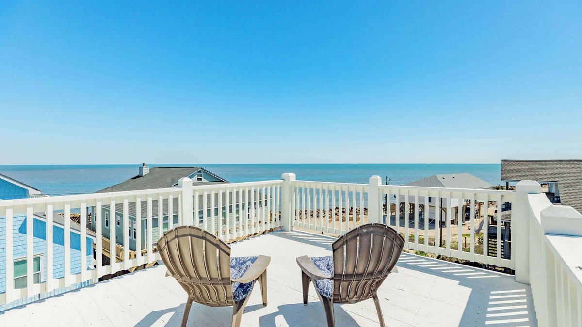 San Luis House | Showstopping 360 Views of Ocean, Beach, Sunsets!