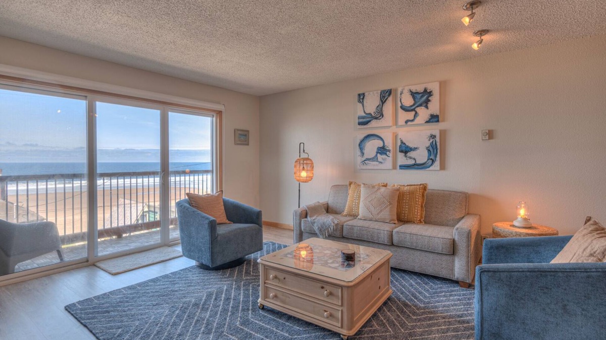 Lincoln City Condo | Shrimply Irresistible - Second Floor - Oceanfront Condo