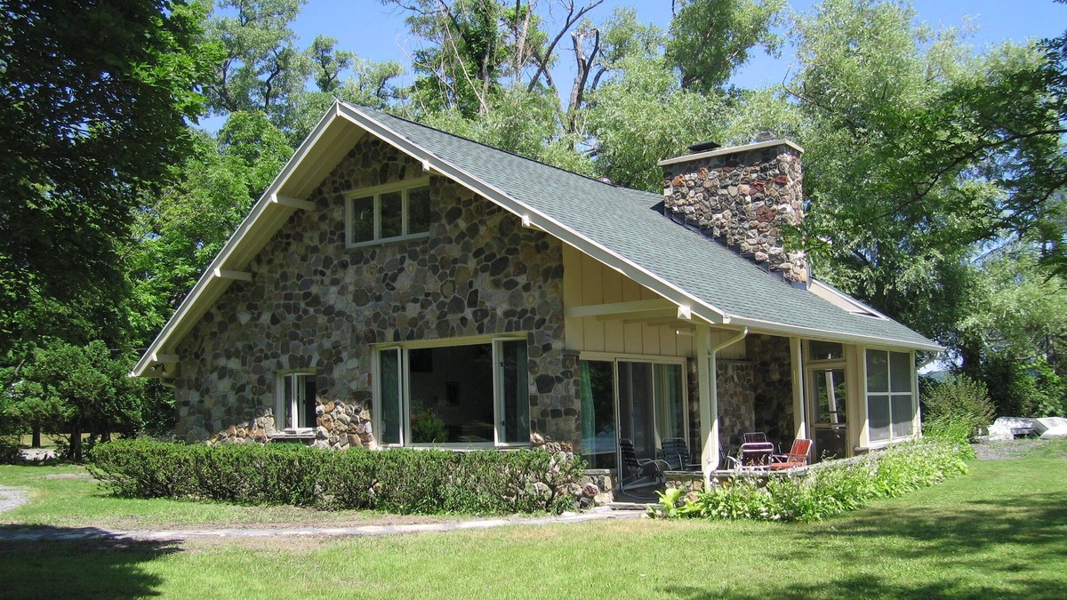 Canandaigua Cottage | Side-by-side lakefront cottages! Outdoor space galore!