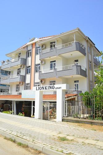 Side Apartment | Side leon