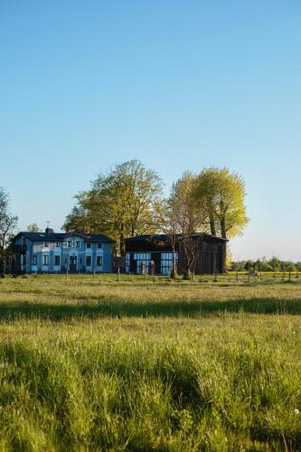 gmina Bedzino House | Siedlisko Komory