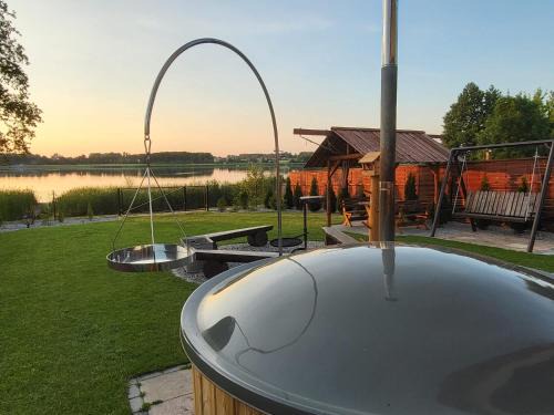 gmina Kurzetnik House | Siedlisko nad jeziorem Skarlińskim 5B, mazury, jezioro, domek, bania