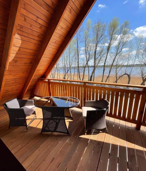 Mrozy Wielkie Villa | Siedlisko nad mazurskim jeziorem