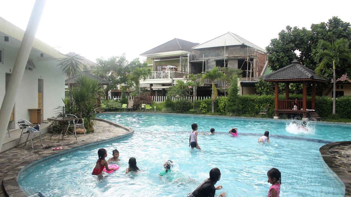 Malang Villa | Sierra : 2 Bedroom Villa