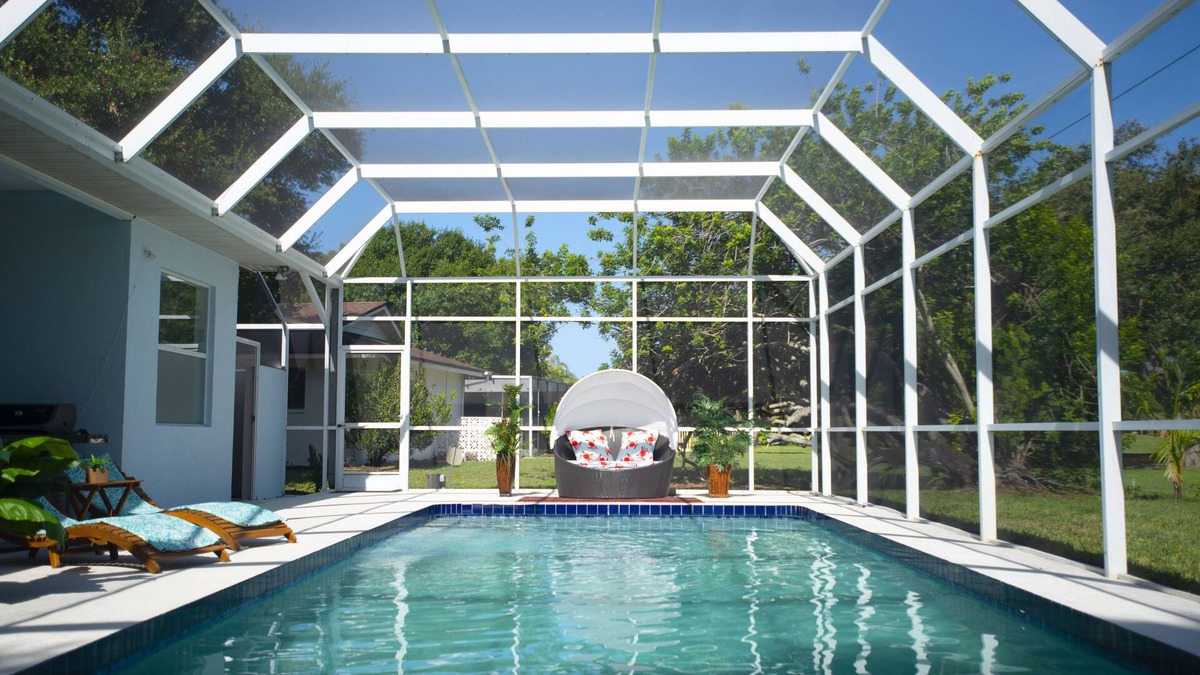 Whitfield House | Siesta Key and Anna Maria Beach HUGE Family Home with HEATED saltwater pool