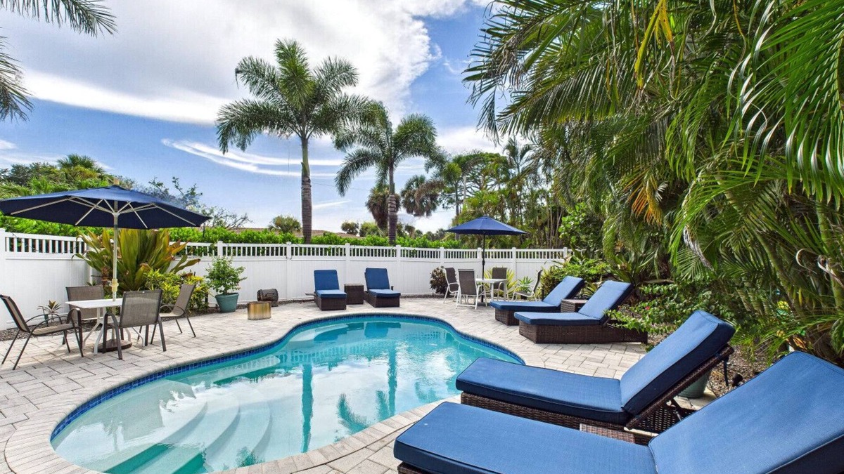 Siesta Key House | Siesta Sunsets | Tropical Getaway