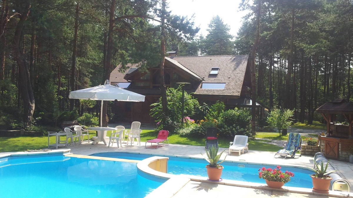 Siewierz House | Siewierz: Traditional wooden dacha, private pool, possibility of sleeping 10