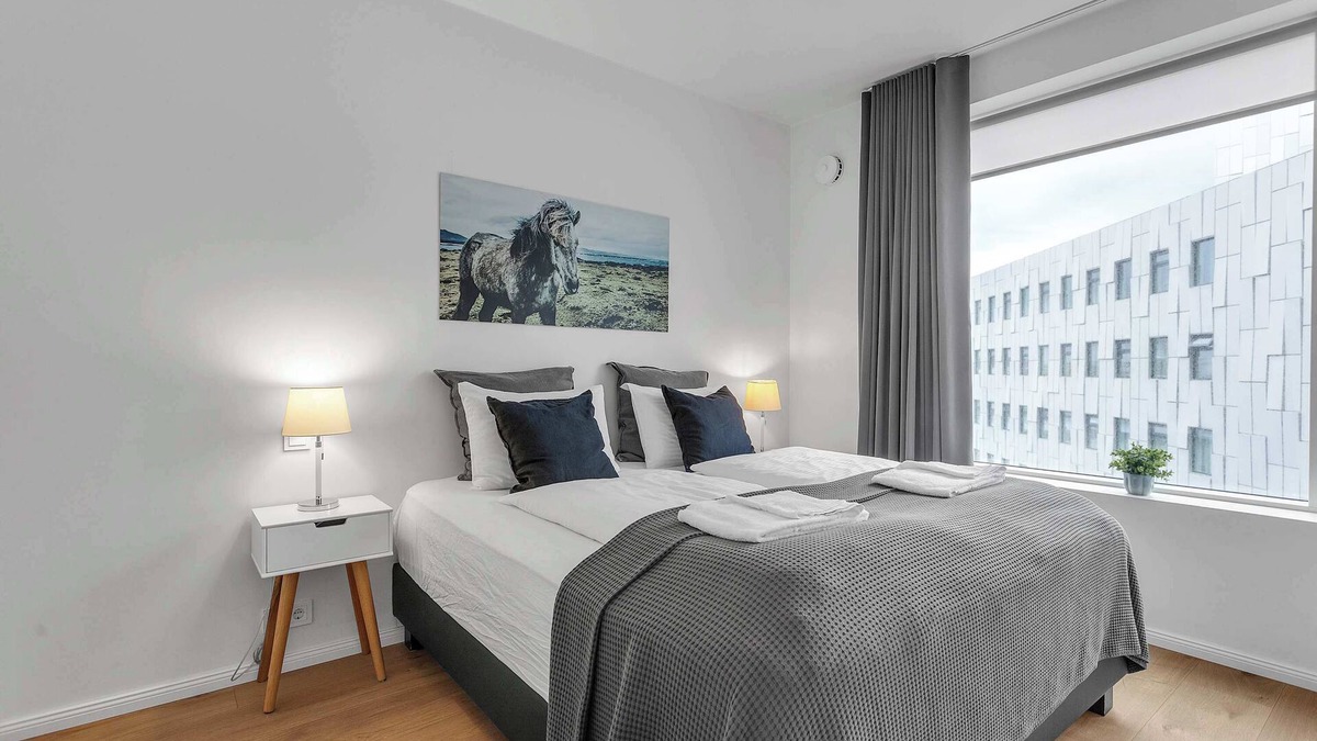 Hliðar Apartment | Sif Apartments Reykjavik - 2 Bedrooms with balcony