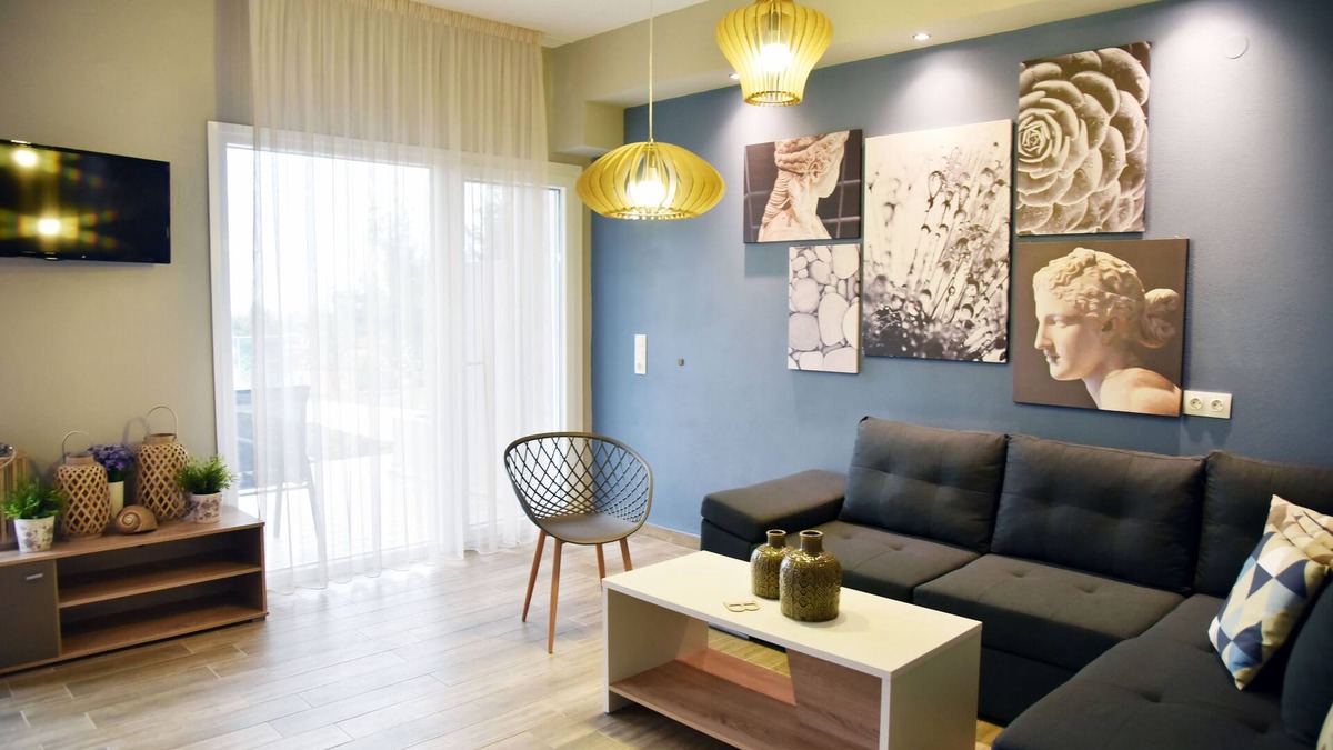 Agios Nikolaos Apartment | Siggos Suites B awaits