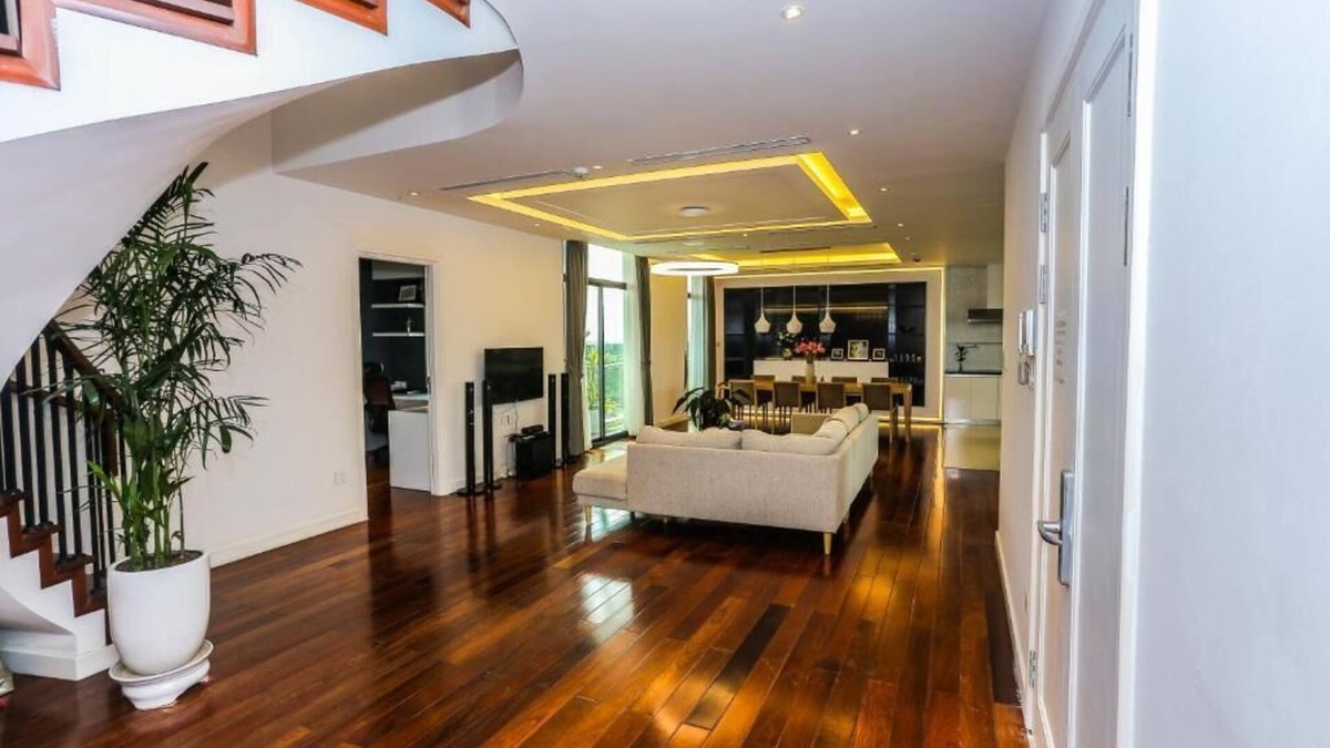 Ba Dinh Apartment | Signature Duplex-3Rooms-3Bathroom-Spacious Balcony