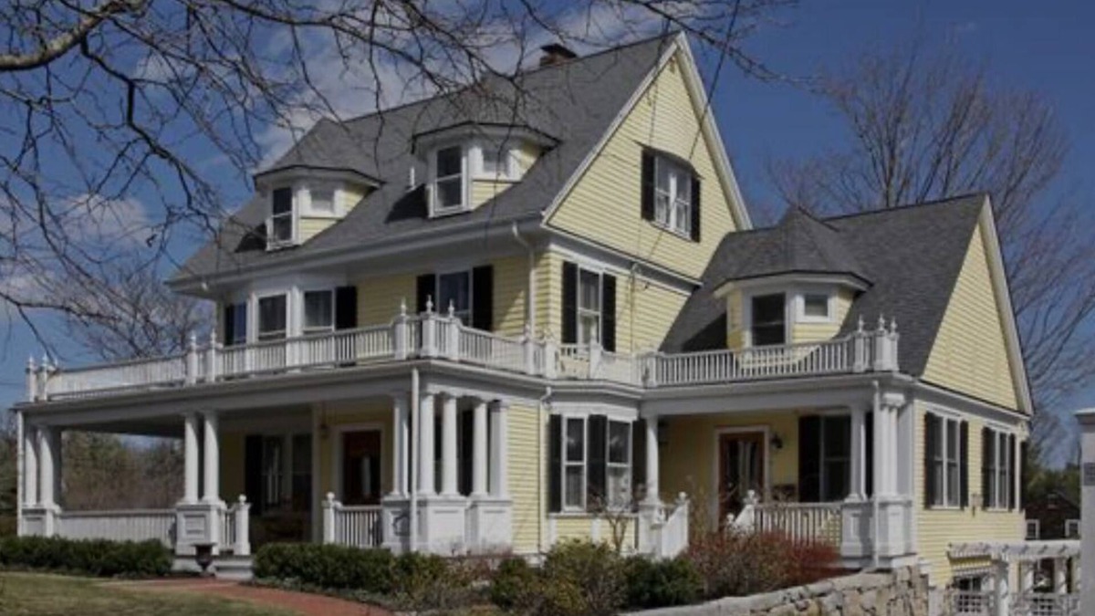 Hingham House | Signature Luxury Hingham Victorian - salt water pool & spa - family friendly
