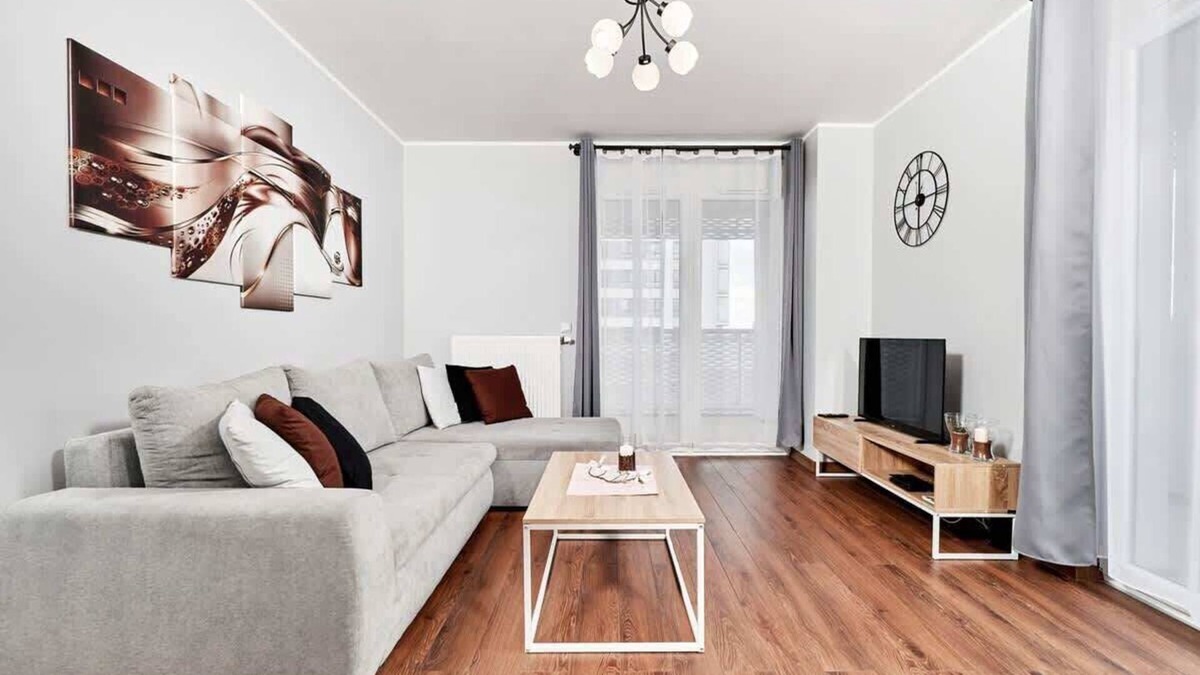 Stare Miasto Apartment | Sikorskiego 3R | Apartment on the Oder River | Parking
