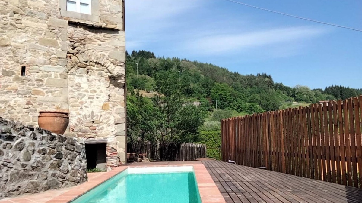 San Romano in Garfagnana Villa | Sillicagnana Castle Villa with Swimming Pool!