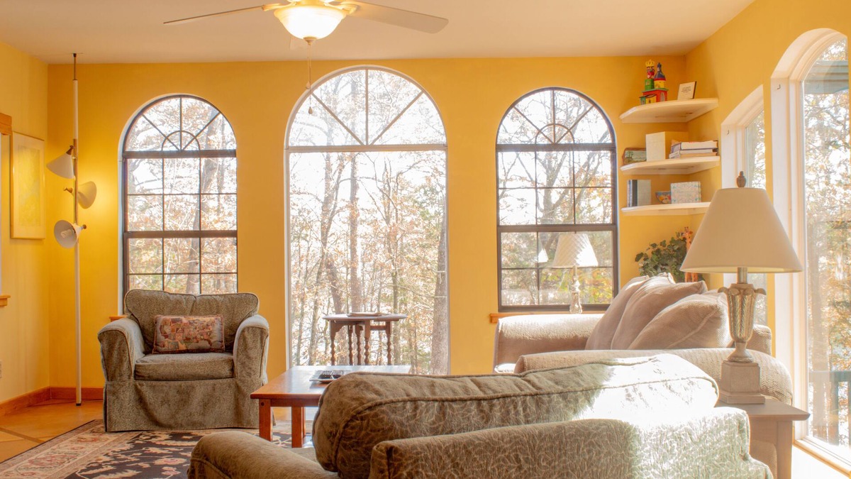 Shirley House | Sills Cove Lodge on Greers Ferry Lake! Plenty of parking, boat launch and view!
