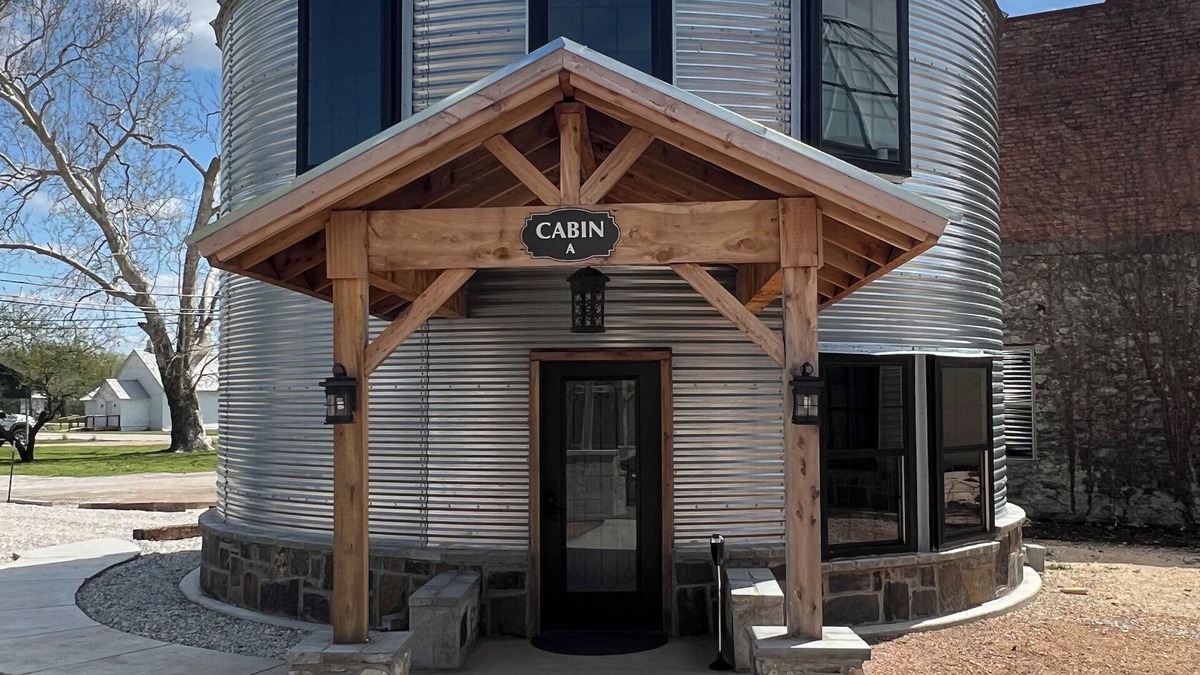 Walnut Springs Cabin | Silo Junction Cabin A