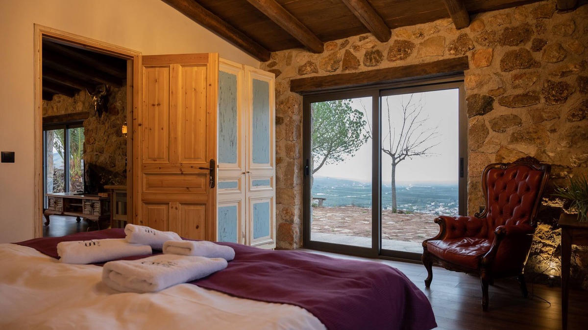 Argos-Mykines Villa | Silo Stone House