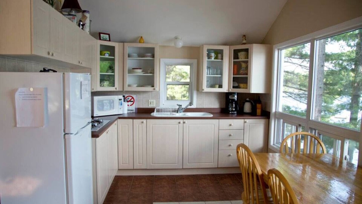 Lake St. Peter Cottage | Silver Birches Cottage Rental - Cottage #4