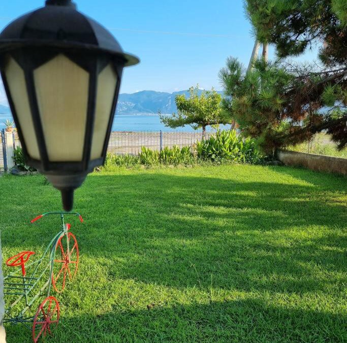 Stylida House | Silver Cape Raches on the sea