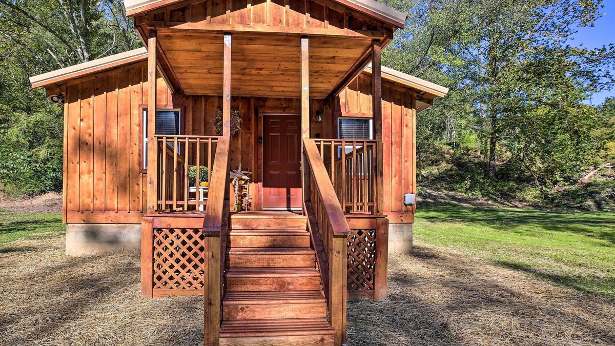Beattyville Cabin | Silver Creek Cabin w/Hiking < 1 Mi to Town!