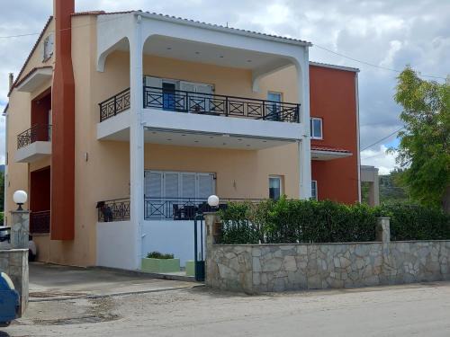 Patras House | Silver Sea