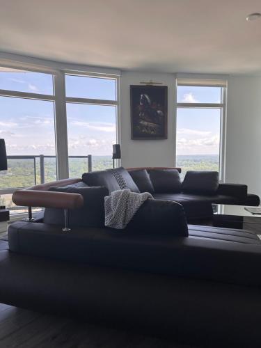 Downtown Apartment | Silver Spring Penthouse 2BR with Rooftop pool and Metro Access
