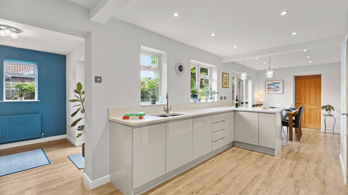 Ashby-de-la-Zouch House | Silver Stag Properties, Spacious 4 BR House