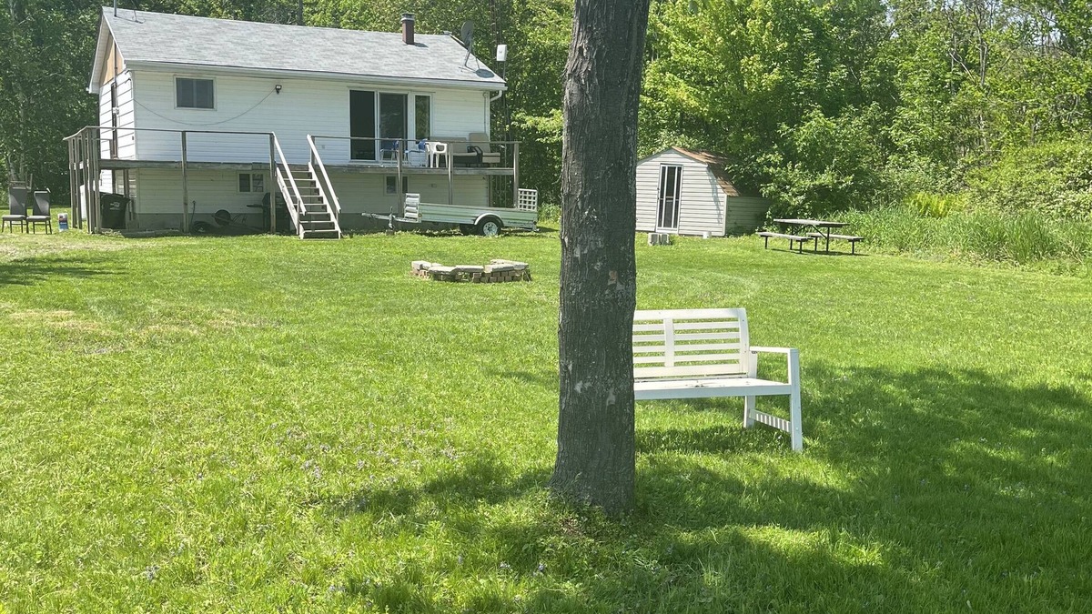 Ramara House | Silver Wood Cottage overlooking Lake Simcoe!