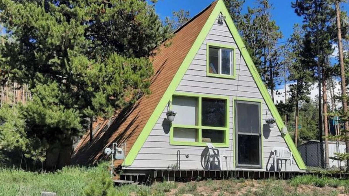 Silverthorne Cabin | Silverthorne Cabin in the woods, views of mnts! Cute A-frame, with hot tub!nn