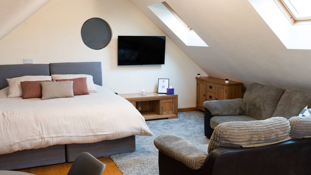 Muxton Apartment | Silverwood Loft