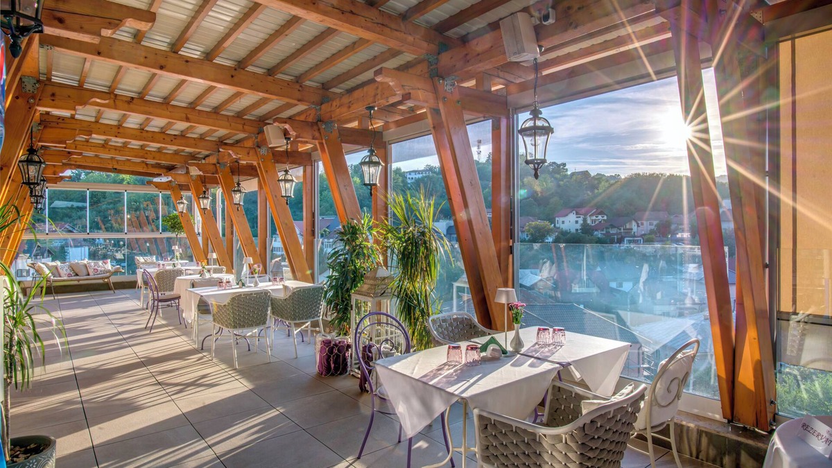 Ramnicu Valcea Hotel | Simfonia Boutique Hotel