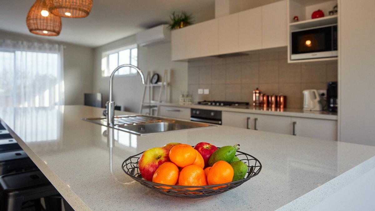 South Bay House | Simon's Place - Kaikoura Holiday Home