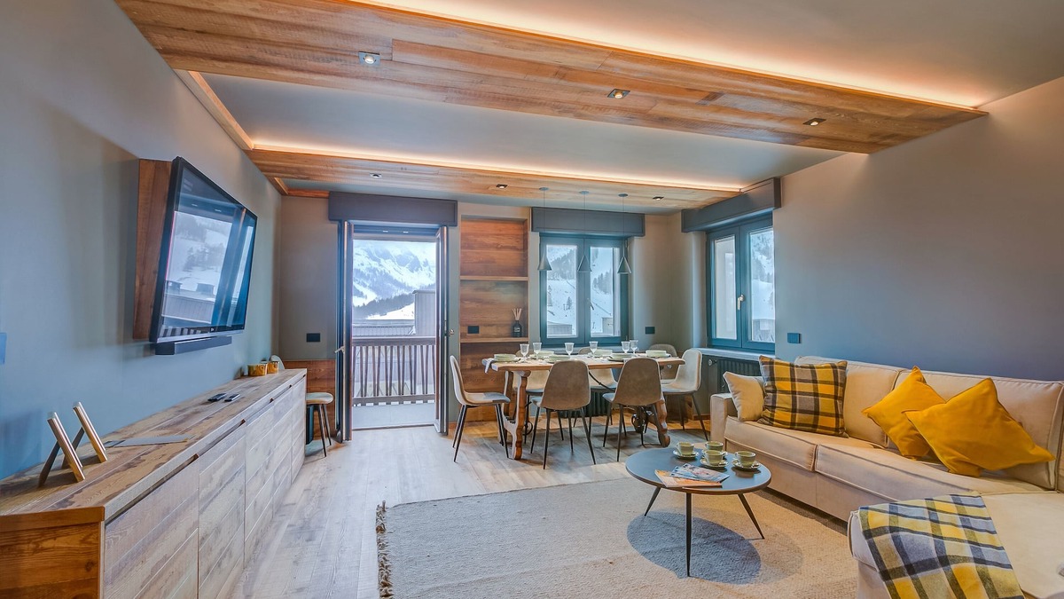 Sestriere Apartment | Simona Luxury Apartment few steps from sk, Sestriere, Italy