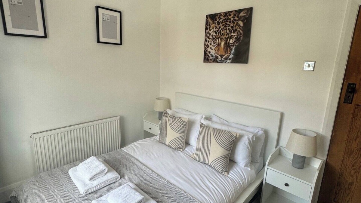 Heaton Apartment | Simonside Apartment - 3 bedrooms