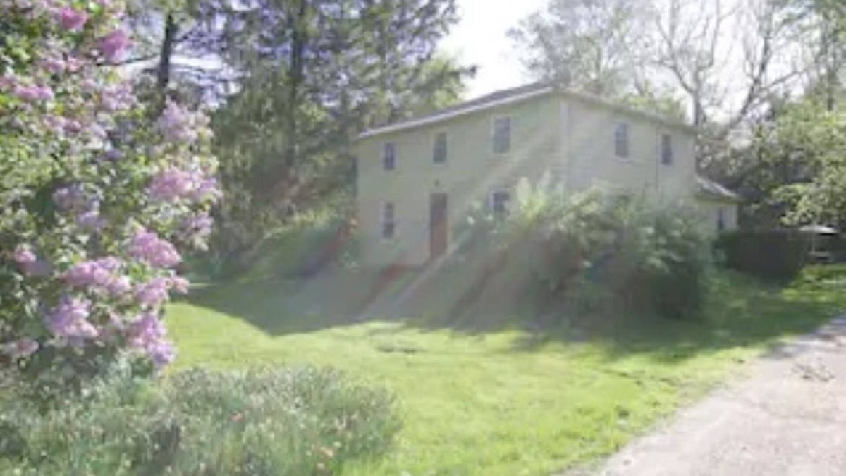 Williamstown House | Simple and Elegant 19th Century Williamstown Home