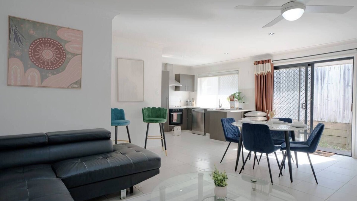 Calamvale House | Simple & Comfortable 2 bedrooms