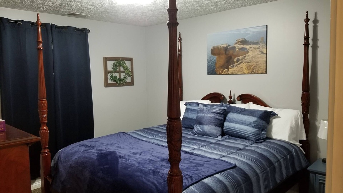 Nazareth Apartment | Simple Private Bardstown Oasis in the heart of Bourbon Trail