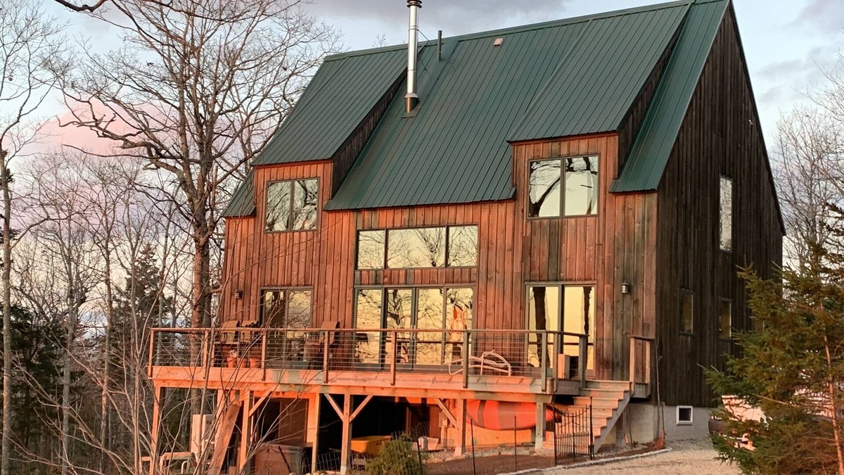 Sedgwick House | Simplify! Amazing views. Loaded kitchen. Pet friendly. Stargazing.