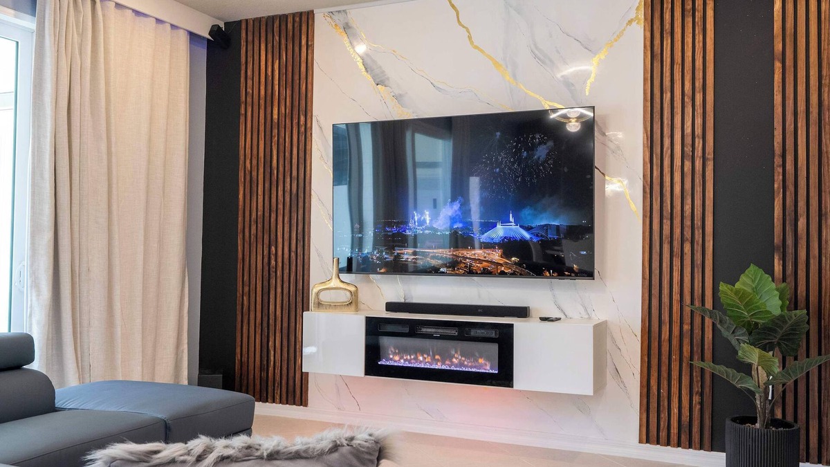 Four Corners House | Simply Amazing 5BR Chic Retreat Themed Fun & Style