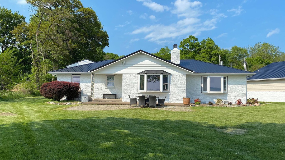 Kelleys Island House | Simply Kelleys Resort -The Great Escape Home-